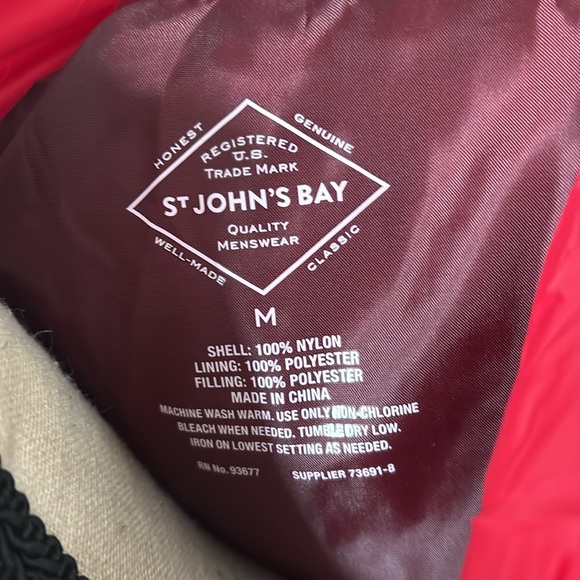 New women Sz M red St John’s Bay halfway zip puffer casual packable jacket coat - Picture 9 of 11